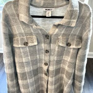 Women’s Plaid Knit Shacket. Size Large